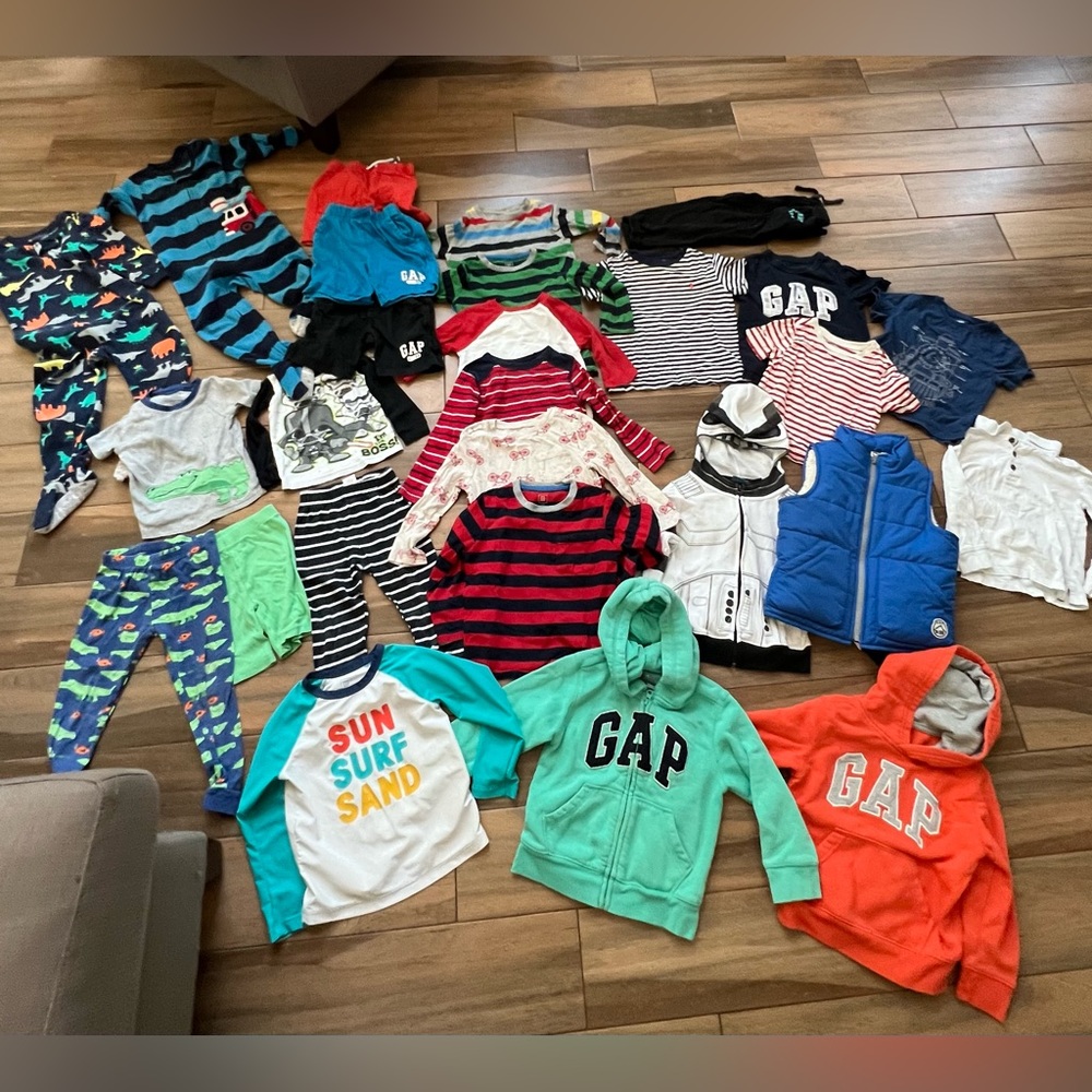 Boy’s clothes lot 27 items size 3 great condition pajamas shirt short hoodies 3T